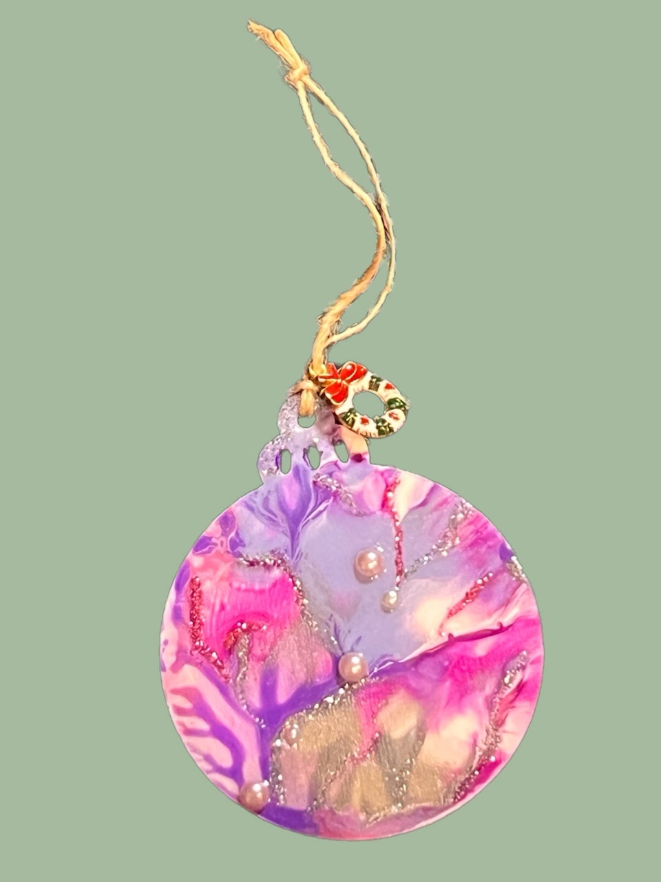 Bauble No. 16, Fusia Purple 16, front